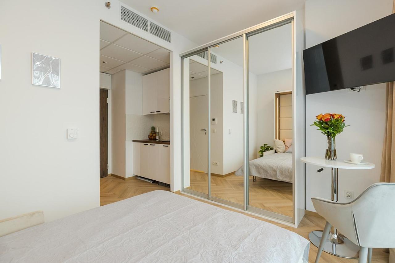 Apartament Kasprzaka 29 - Bezplatny Parking - Free Parking - Piekny Widok Na Centrum Miasta - Duzy Balkon - Smart Tv 55 Cali - Wifi - Better Warszawa